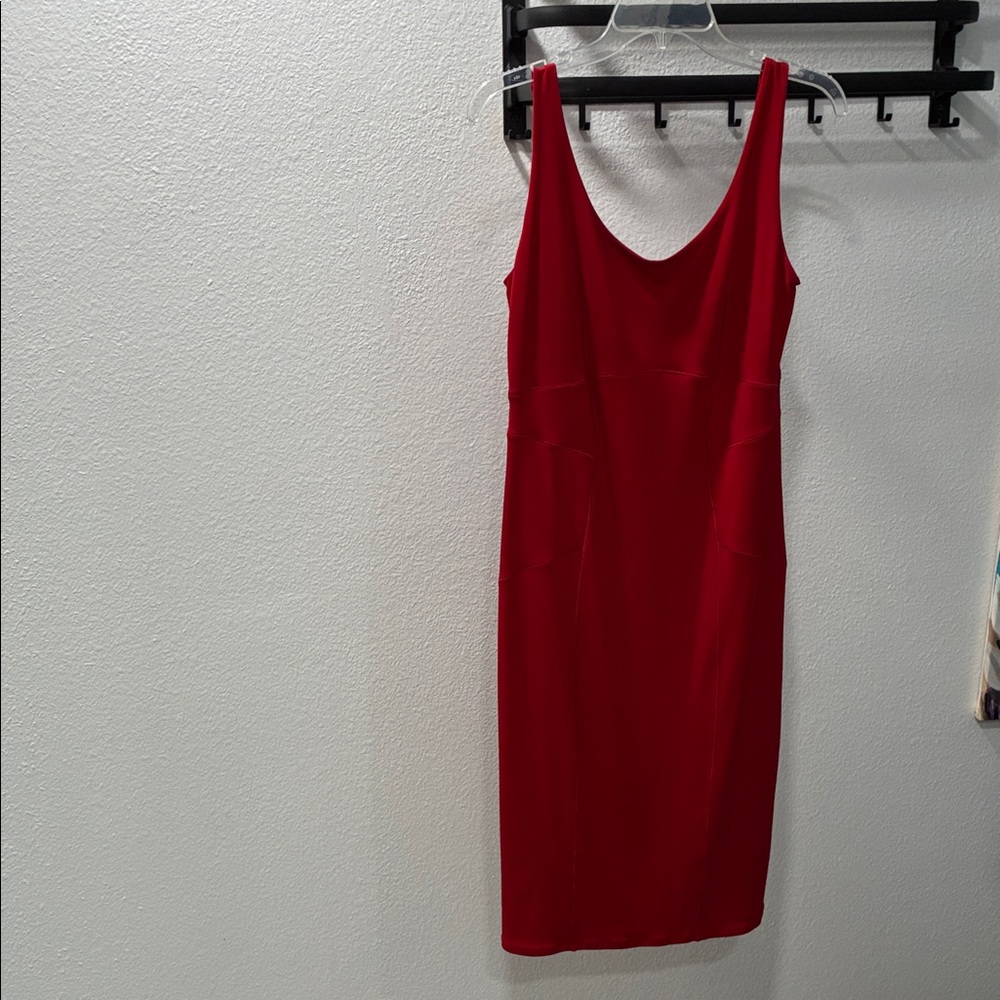 Sleek Red V-Neck Midi Dress